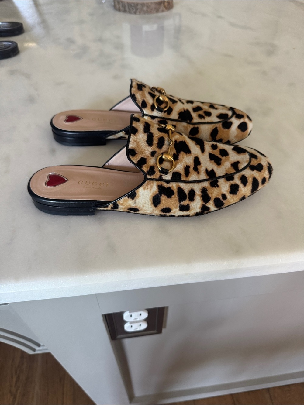 Gucci Leopard Print Faux Fur Mules with Gold Horsebit - Picture 5 of 6
